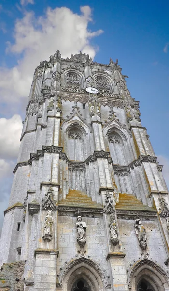 在伐诺依-sur-阿的教堂塔楼。法国 — 图库照片