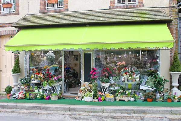 Loja de flores em Verneuil-sur-Avre. França Imagens De Bancos De Imagens