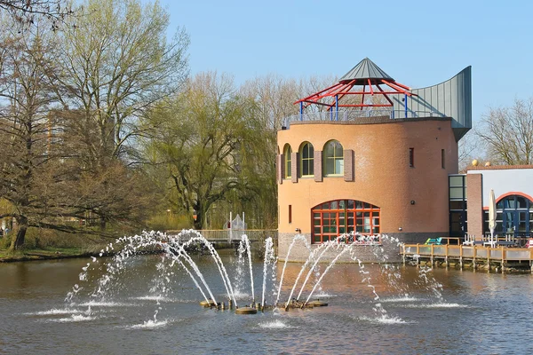 Fountain in a spring Gorinchem Netherlands — Stock Photo, Image