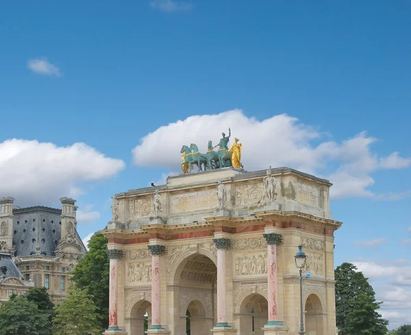 Arco di trionfo (Arc de Triomphe du Carrousel) alle Tuileries. Pari. — Foto Stock