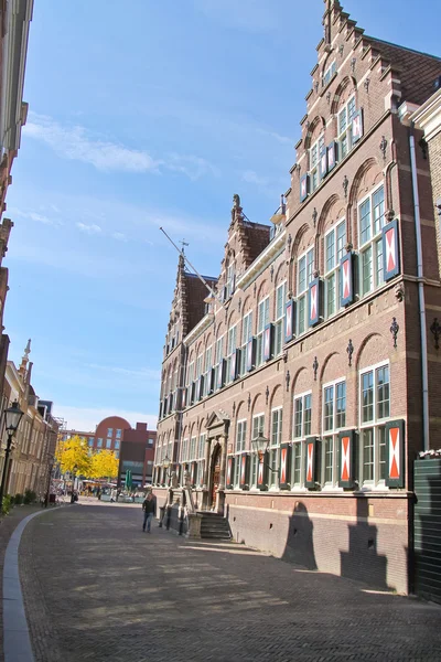 Het schoolgebouw in dordrecht, Nederland — Stockfoto