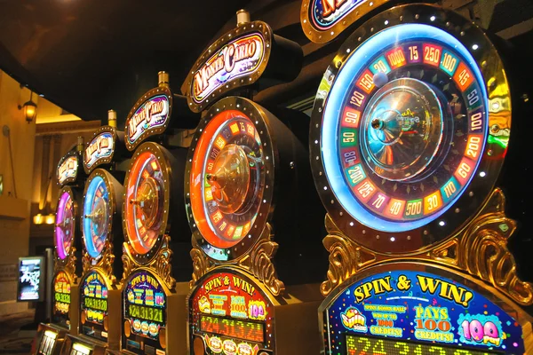 Slot machines in New York-New York Hotel and Casino in Las Vegas — Stock Photo, Image