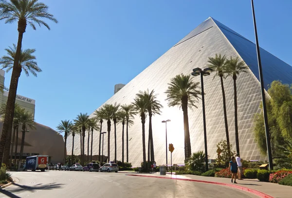 Luxor hotel and casino v las vegas. — Stock fotografie