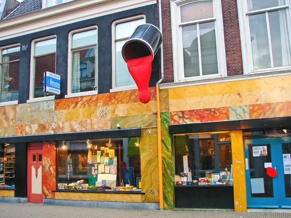 Κατάστημα χρωμάτων και βερνικιών προϊόντων σε gorinchem. netherlandss — Φωτογραφία Αρχείου