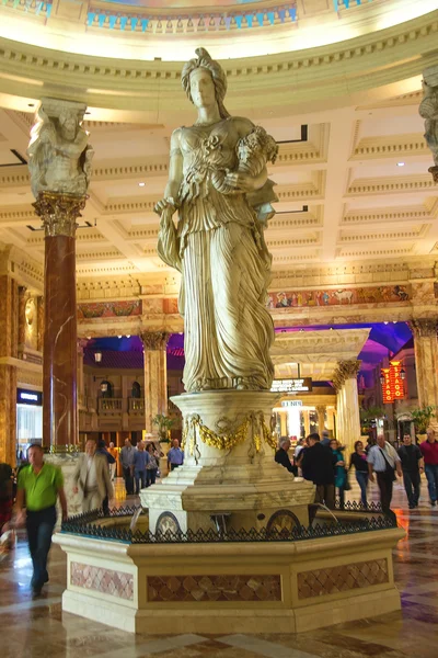 Statue in Caesar's Palace in Las Vegas — Stock Photo, Image