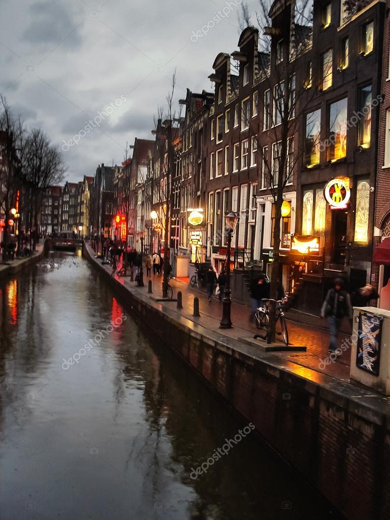 Imágenes: zona roja holanda | la famosa calle zona roja en amsterdam
