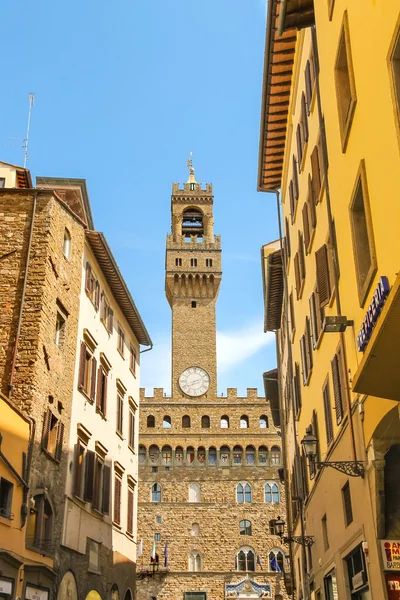 Şehir sokaklarının Floransa 'sından Palazzo Vecchio manzarası. F — Stok fotoğraf