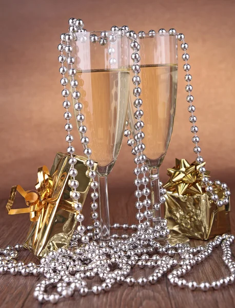 Champagne glas en doos van de gift — Stockfoto