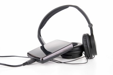 izole kulaklık ve disk