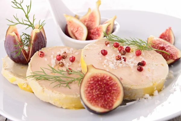 Plate with foie gras and fresh fig — Stock Photo, Image