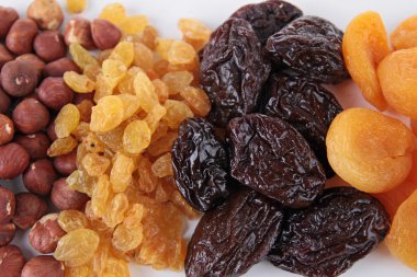 kurutulmuş meyve