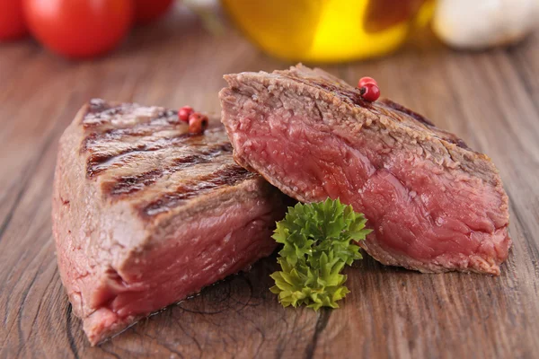Fleisch vom Grill — Stockfoto