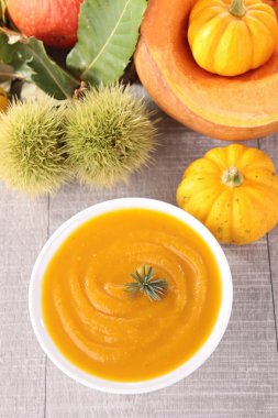 Balkabağı çorbası.