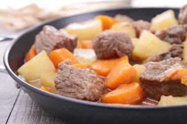 sığır eti güveç