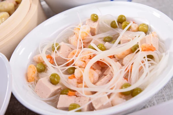 Soup with tofu and shrimp — Stock Photo, Image