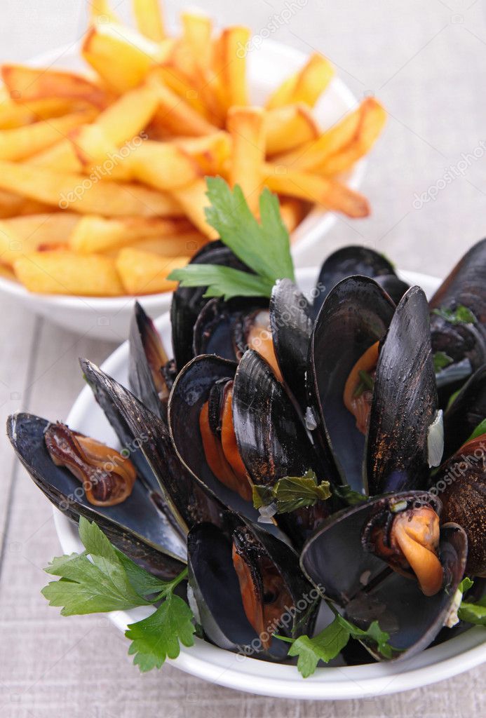Mussels and french fries