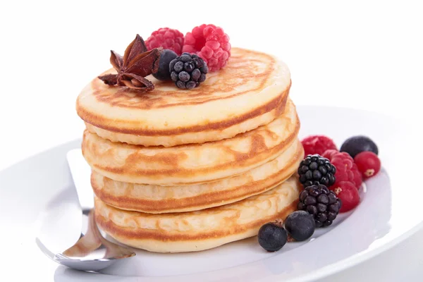 Pancakes with berries fruits — Stock Photo, Image