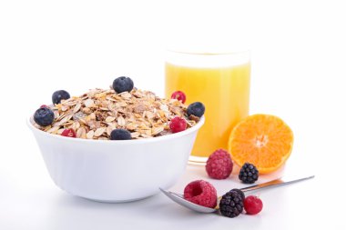 kase müsli ve çilek