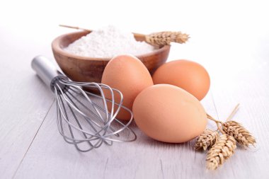 çırpıcı ve yumurta