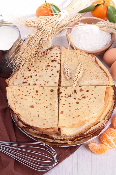 Crepe and ingredients — Stock Photo, Image