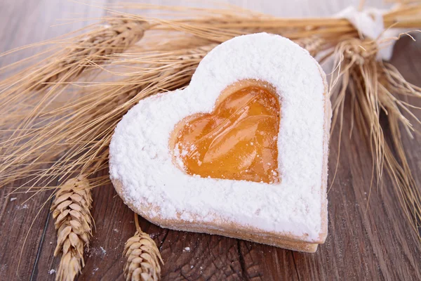 Heart shape biscuit — Stock Photo, Image