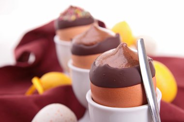 çikolata Paskalya yortusu yumurta