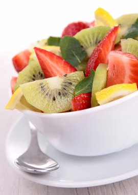 meyve salatası