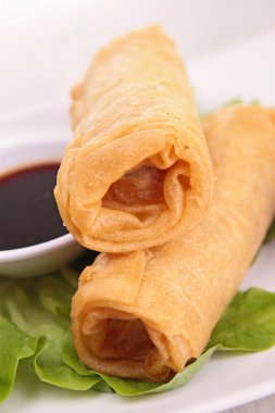Kızarmış börek.