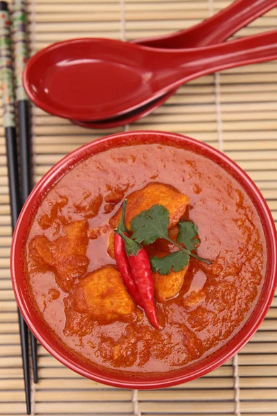 Kip en curry saus — Stockfoto