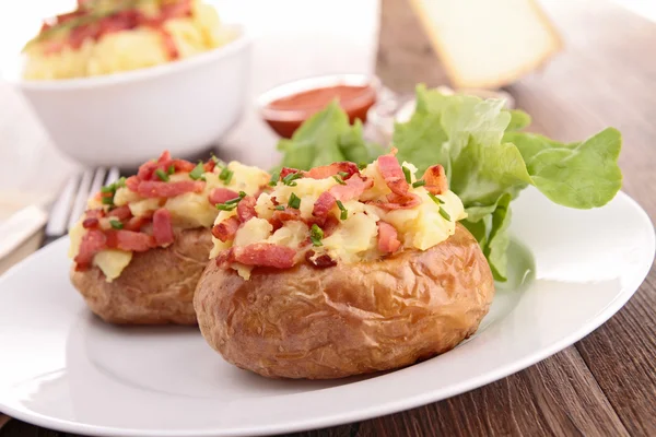 Patata al horno — Foto de Stock