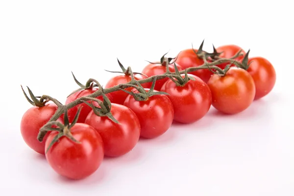 Pomodoro ciliegia isolato — Foto Stock