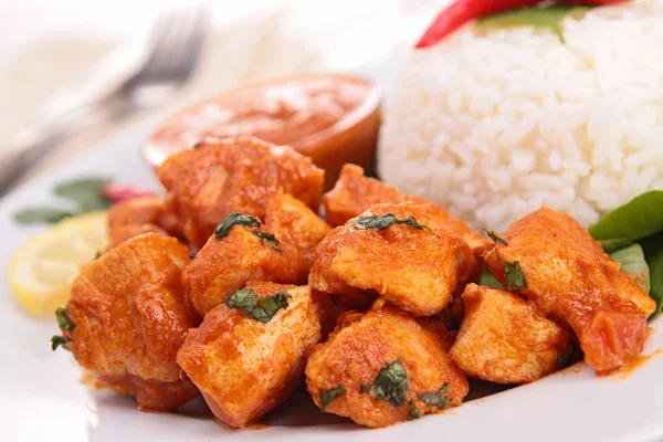 Curry kip en rijst — Stockfoto