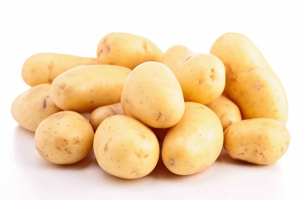 Isolated raw potato — Stock Photo, Image