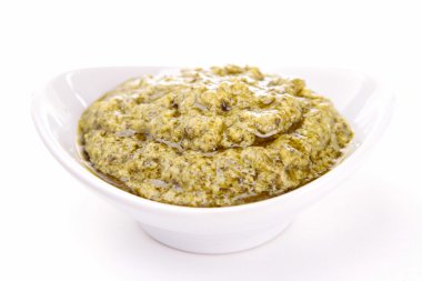 izole pesto sos