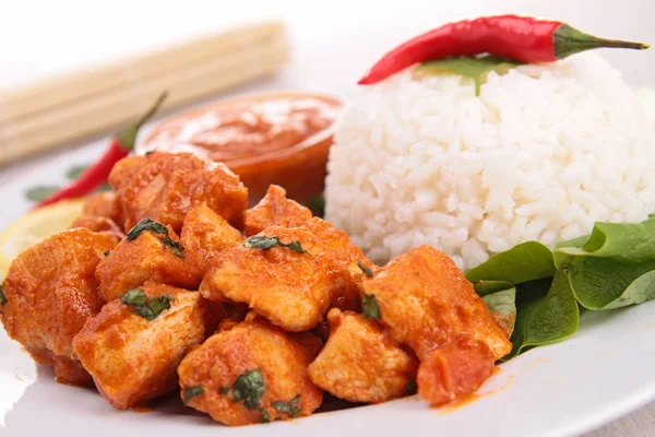 Frango cozido com caril e coco com arroz — Fotografia de Stock