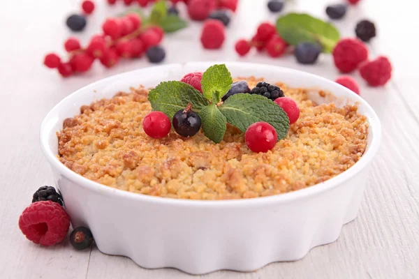 Berry crumble — Stock Photo, Image