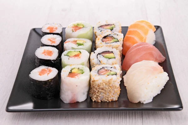 各种各样的寿司 — 图库照片