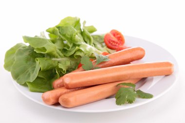 sosis ve salata tabağı