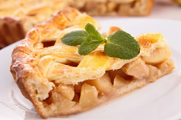 Slice of apple pie — Stock Photo, Image