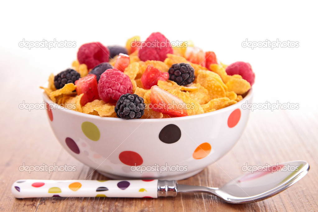 Bowl of cereal with berries fruits — Stock Photo © studioM 22186677