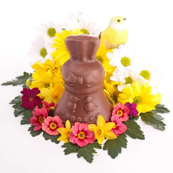 Campana di cioccolato e fiori — Foto Stock