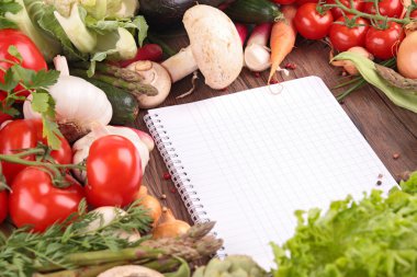 sebze ürün çeşitliliği ile açık defter