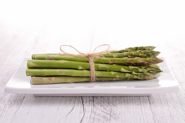 Asparagi crudi — Foto Stock