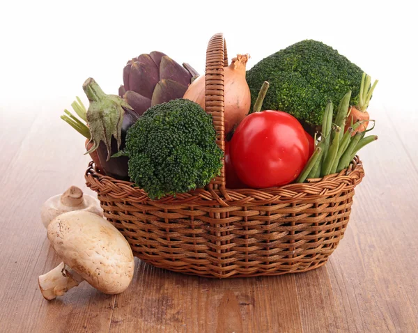 Recolha de produtos hortícolas em bruto — Fotografia de Stock