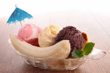 gurme banana split