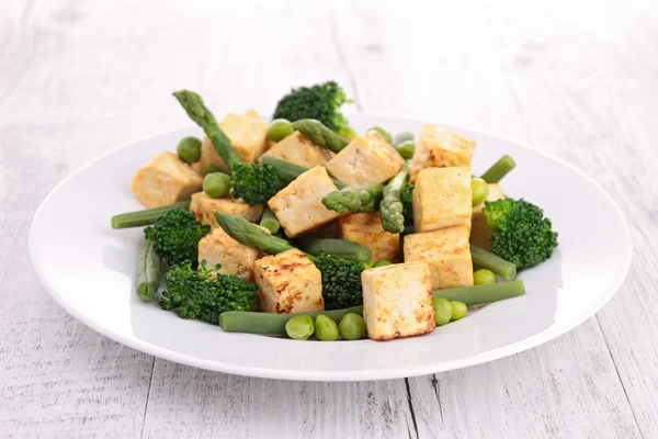 Fried tofu and vegetables — Stock Photo, Image