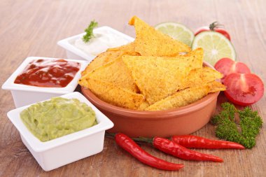 gaucamole ve patates kızartması