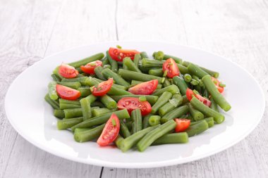 fasulye ve domates salatası