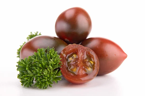 Tomate cerise noire isolée — Photo