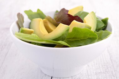 Avokado Salatası